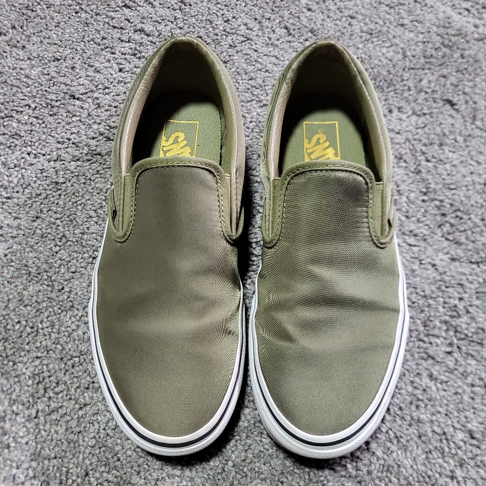 Vans Classic Slip On - Olive Green/Army Green